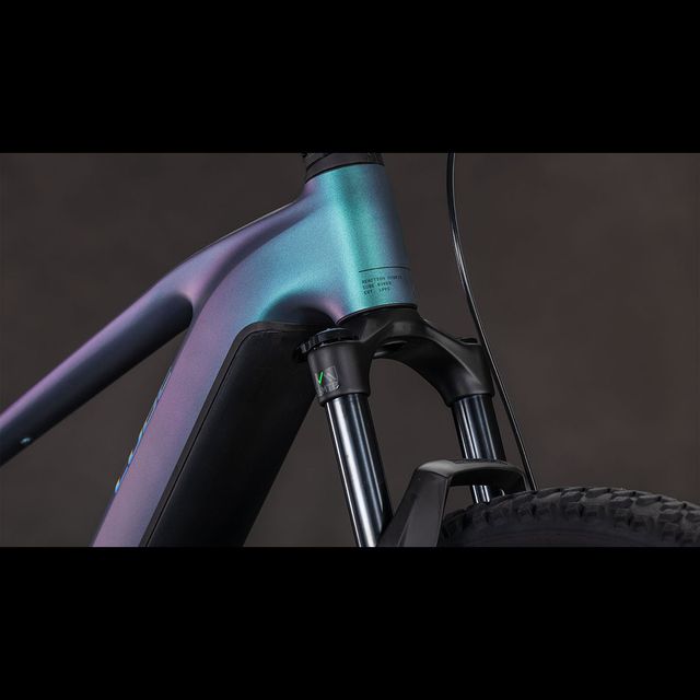 CUBE Reaction Hybrid Race 800 sähköpyörä